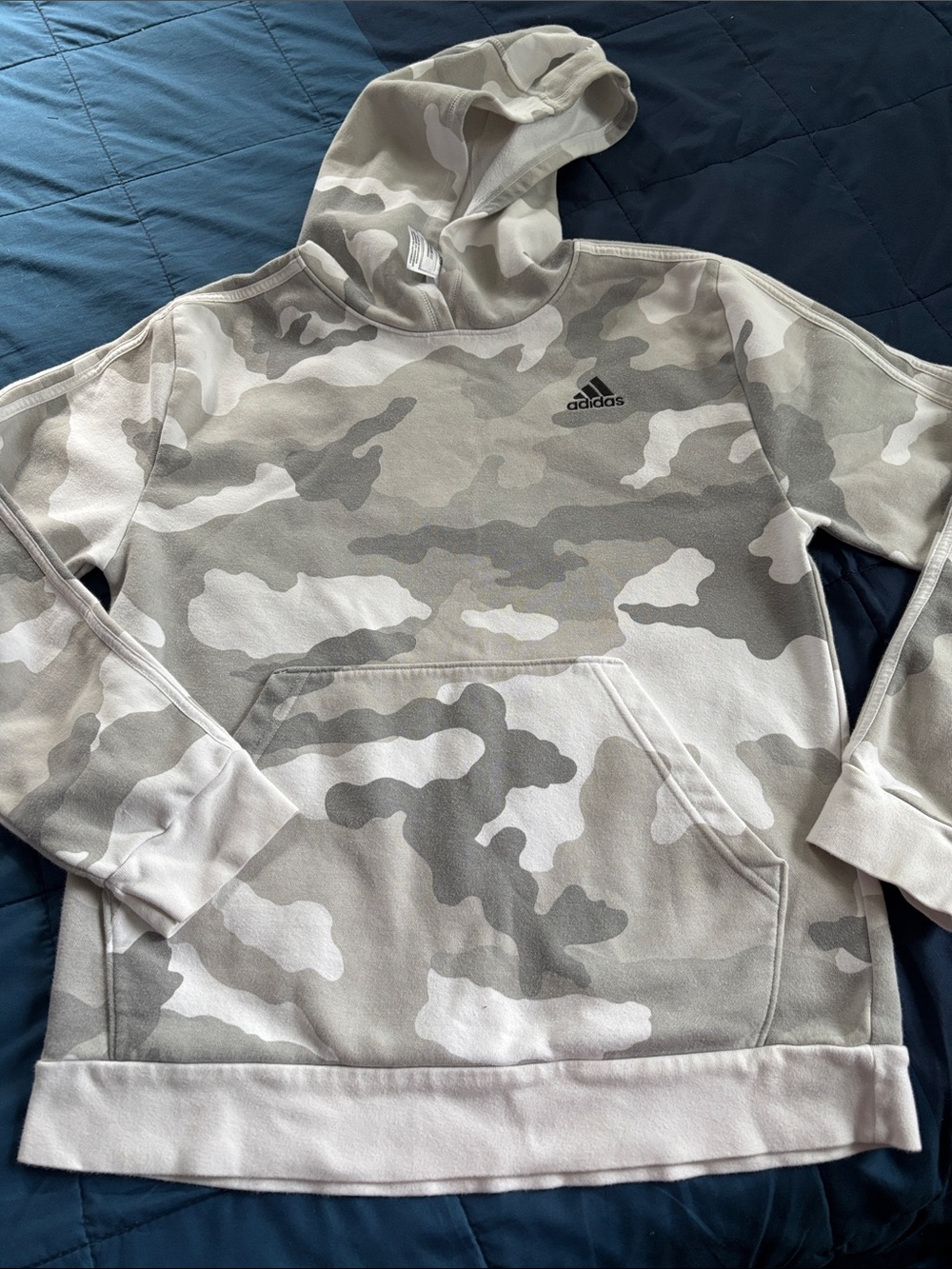 Adidas Boys camo hoody sizeXL Subcategory Identification